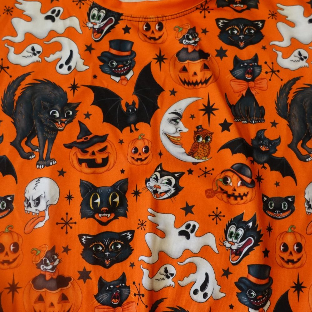 Blackmilk Trick Or Treat Retro Halloween Print Tie Front Tee - Picture 3 of 8
